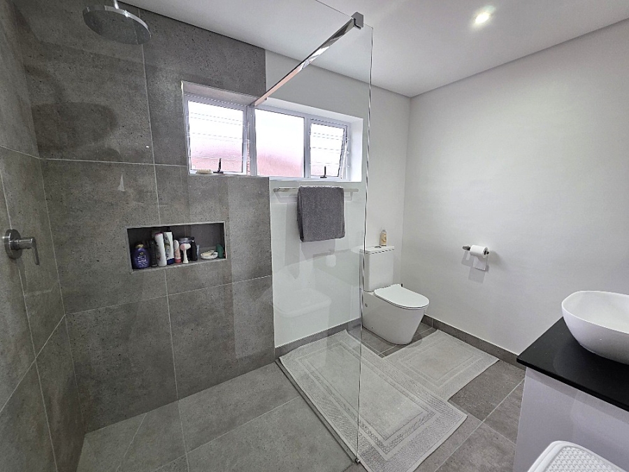 3 Bedroom Property for Sale in Dana Bay Western Cape